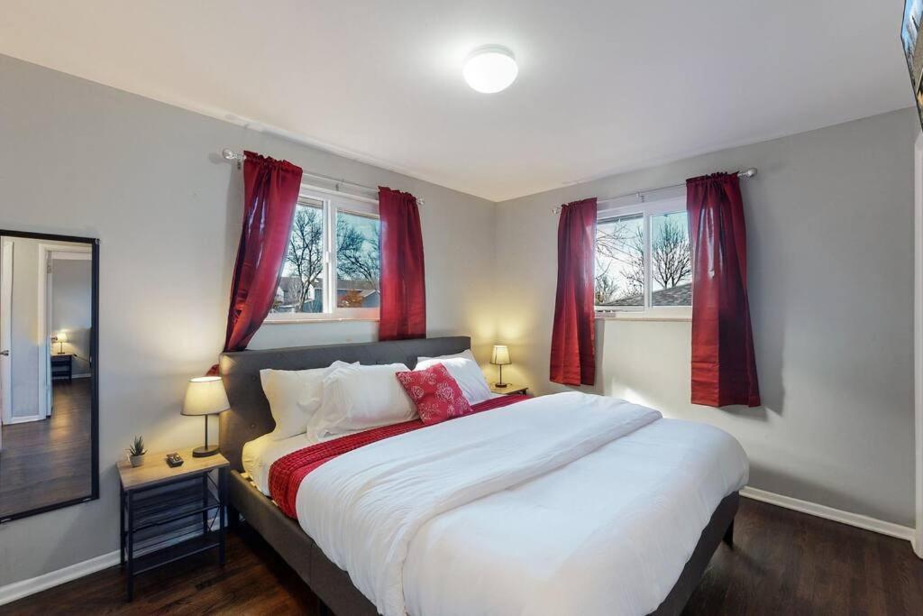 Large Remodeled Home With 5 Bedrooms 4 King Bed Centennial Esterno foto